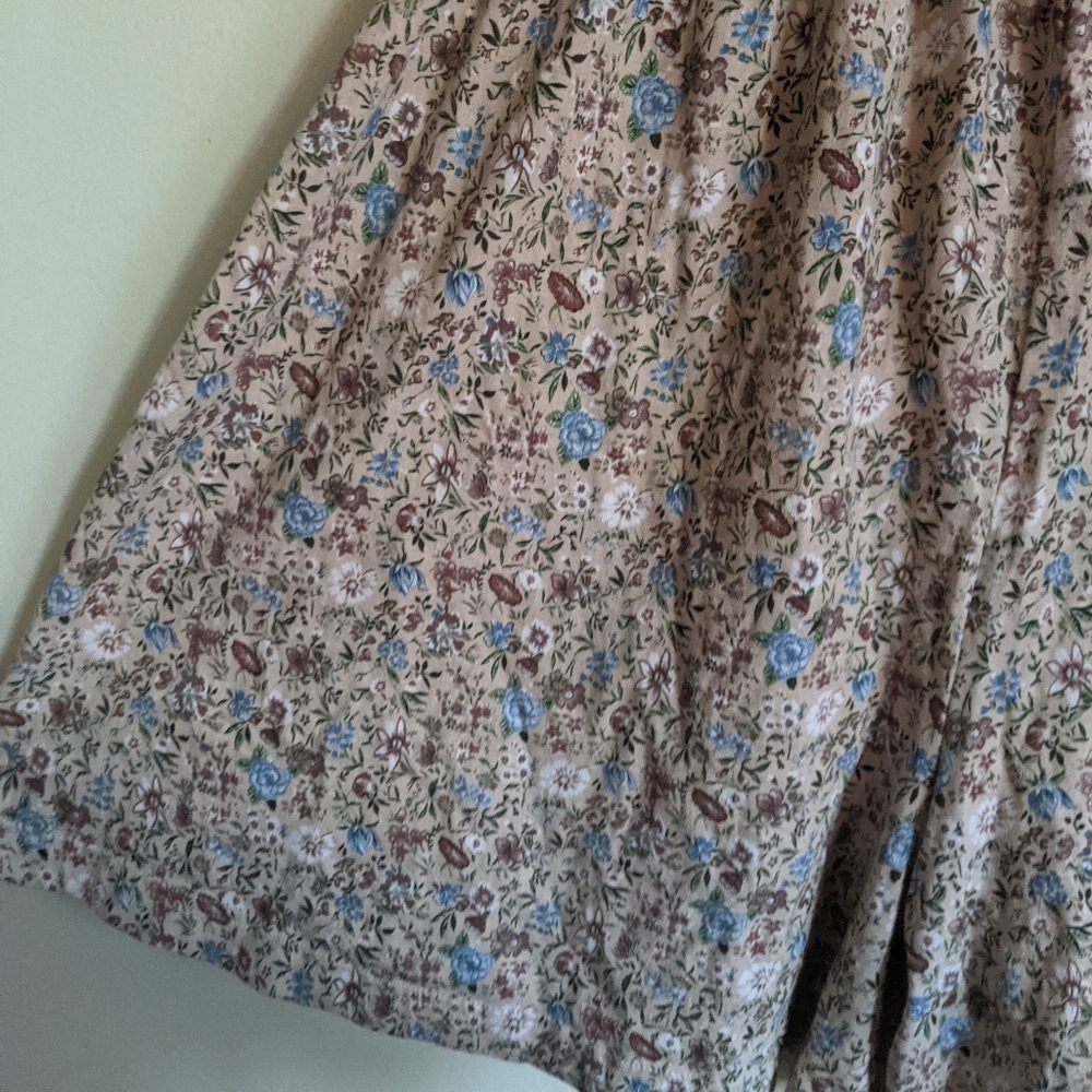 One Step Up Floral Romper Large - Picture 4 of 7
